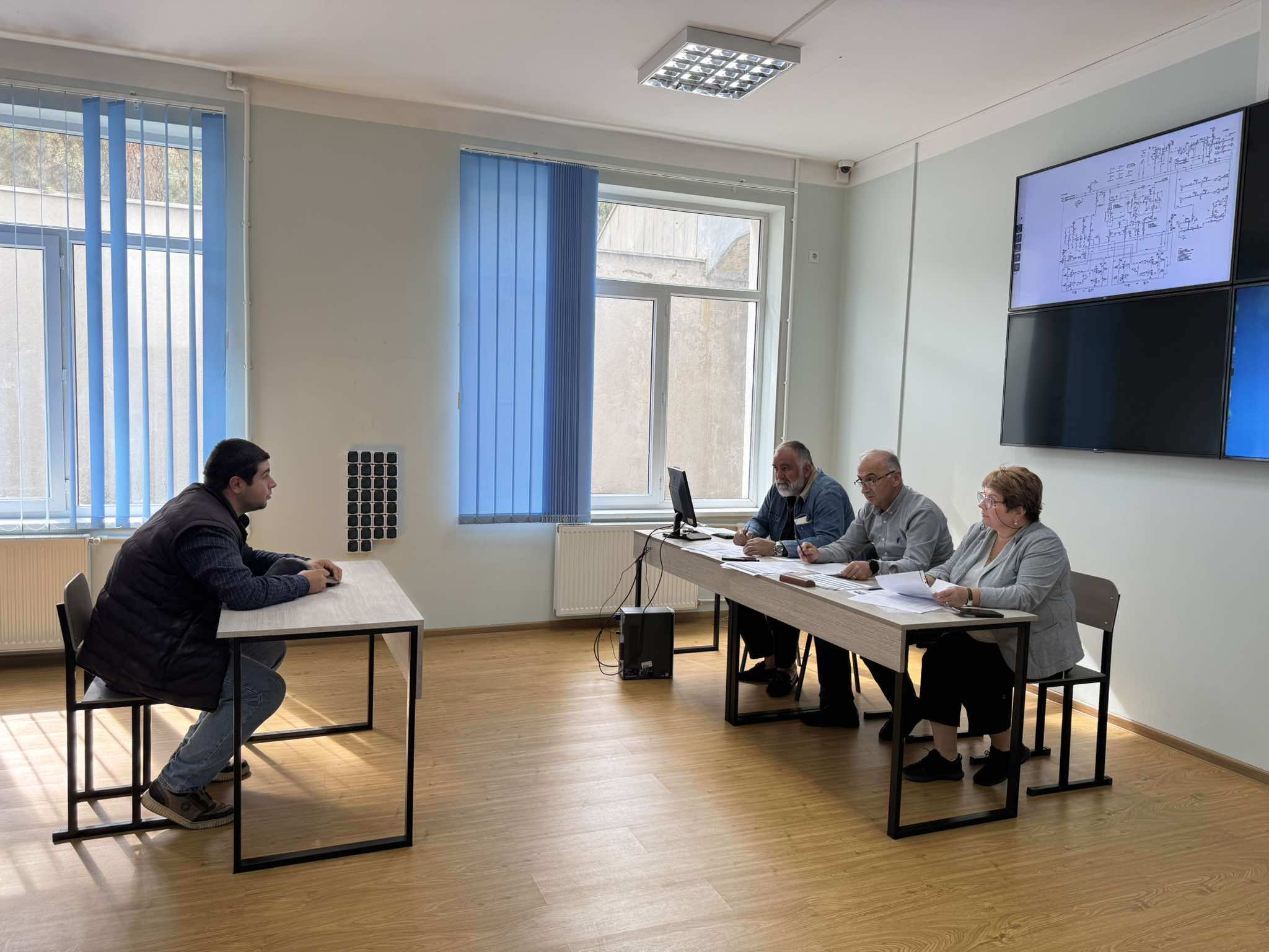 პროფესიულ საგანმანათლებლო პროგრამებზე რეგისტრირებულ აპლიკანტთა მოტივაციური გასაუბრება